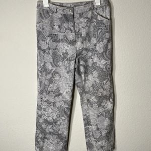 St. John Sport by Marie Gray White Gray And White Paisley Print Pants Size 10